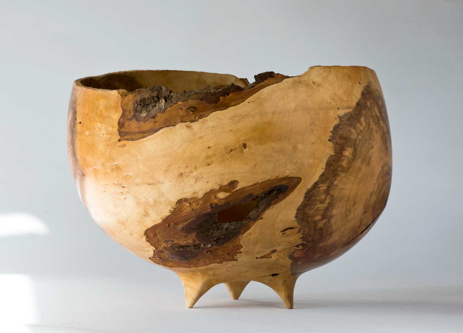 Wooden-Vessel-No361-b Three Legged Oak Wooden Bowl