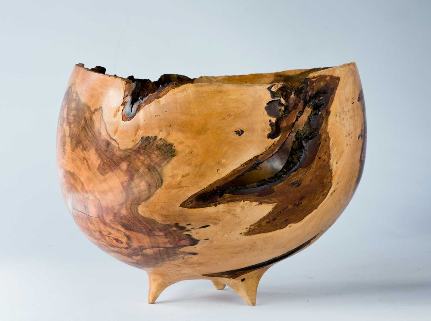 Wooden-Vessel-No361-c Three Legged Oak Wooden Bowl
