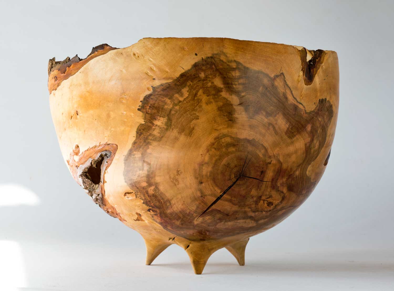 Wooden-Vessel-No361 Three Legged Oak Wooden Bowl