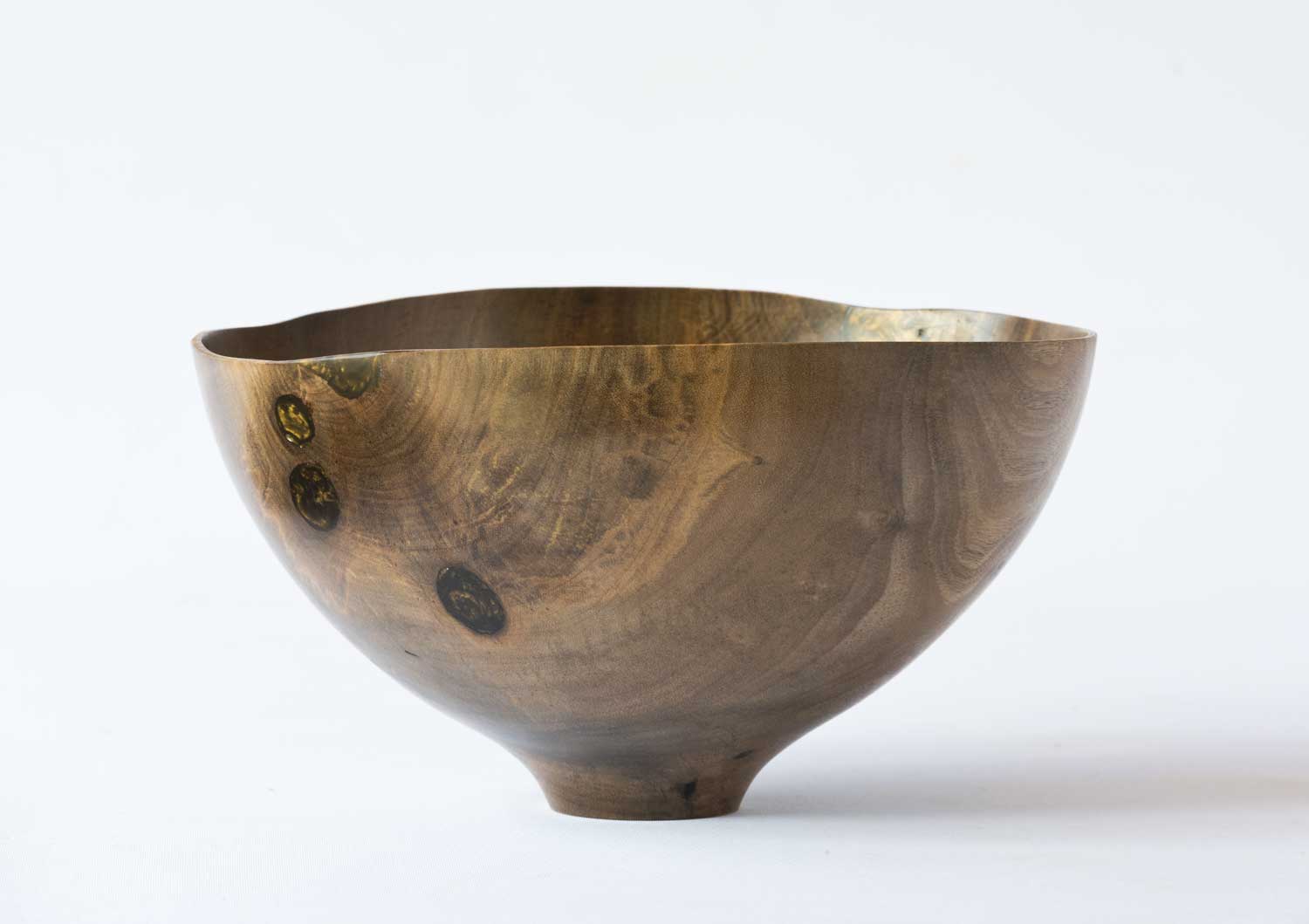 No388-Puriri-Wooden-Vessel-b