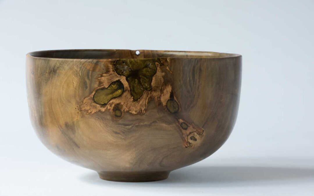 Puriri Wooden Bowl No389 (2021)