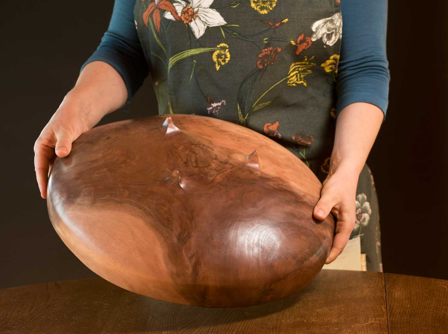 No544-Large-Pohutukawa-Wooden-Bowl-2 Three Legged Oak Wooden Bowl
