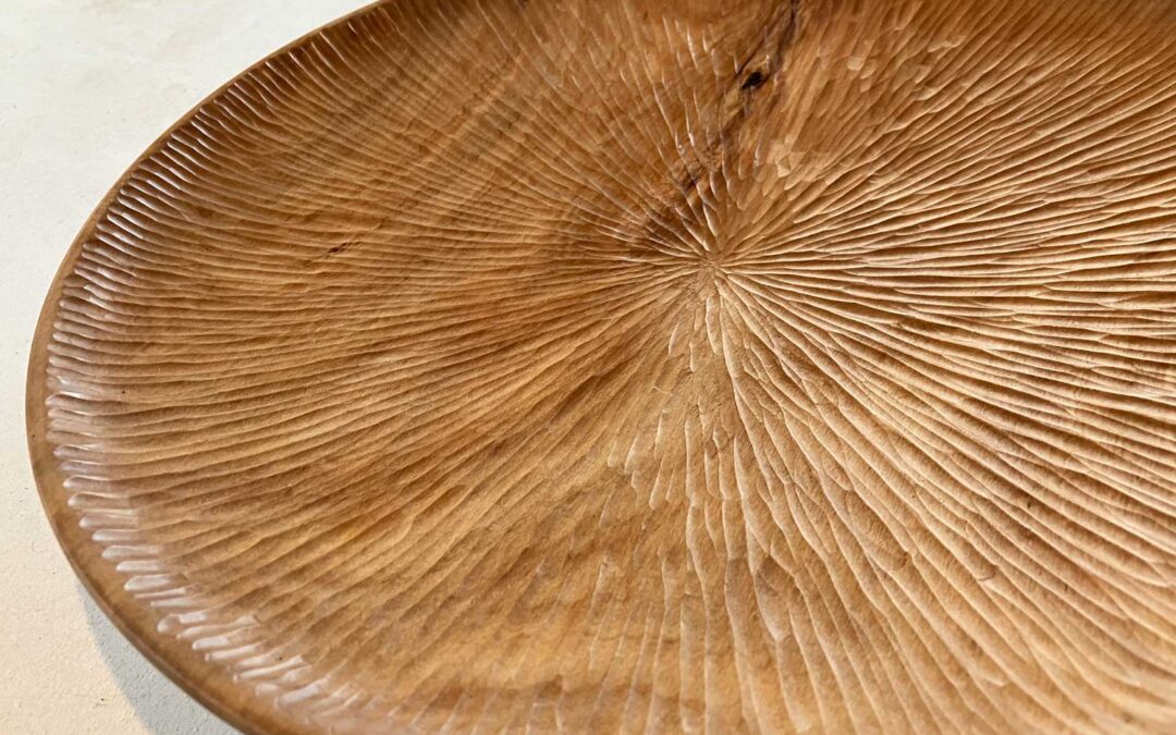 Hand Carved Totara Platter No562 (2023)