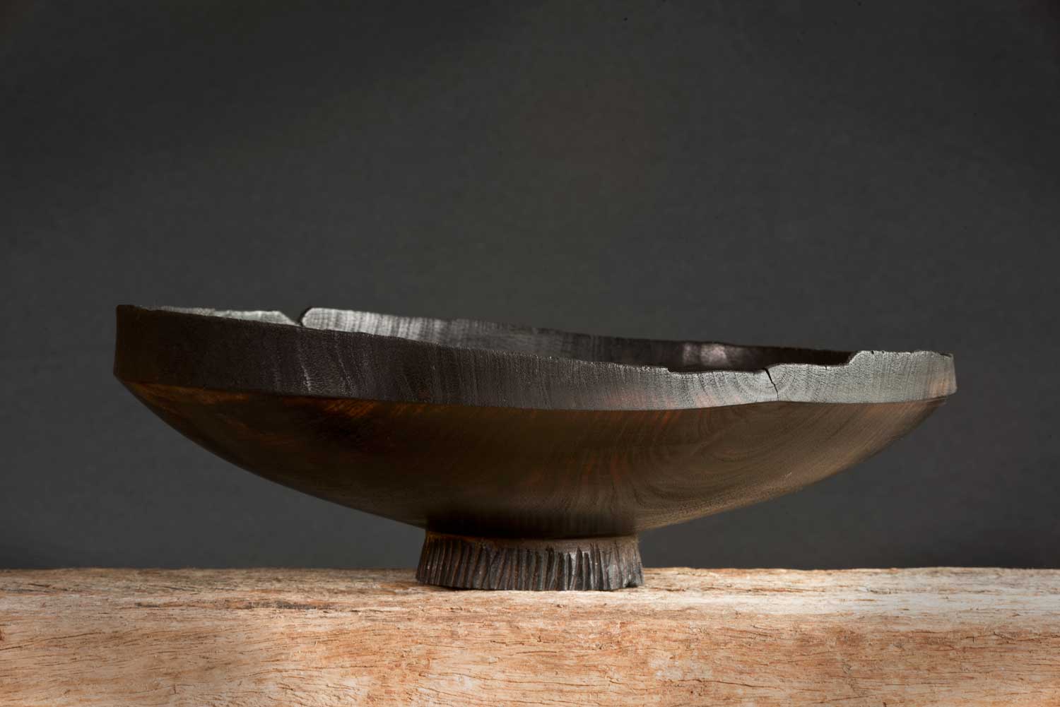 No646_Black-Burnt-Edge-Bowl-d