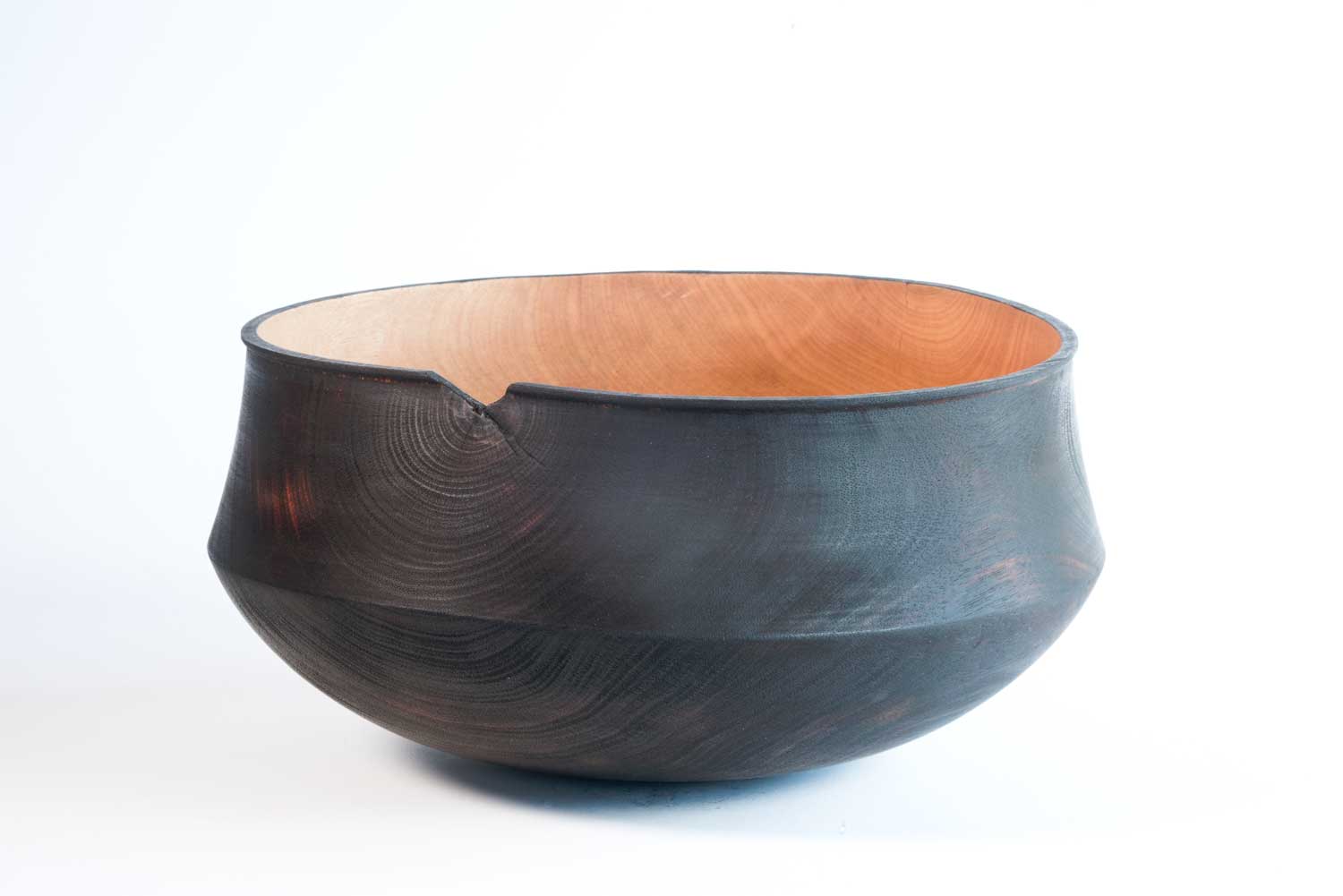 Fire-Blackened-Taraire-Bowl-LS10-c