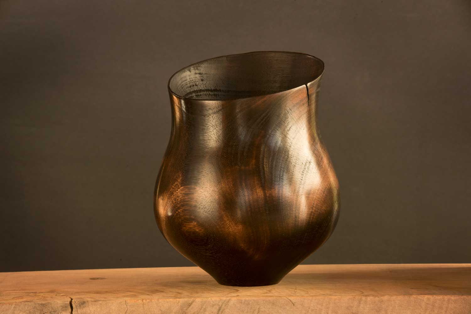 Turned-Wooden-Vessel-BB13-b