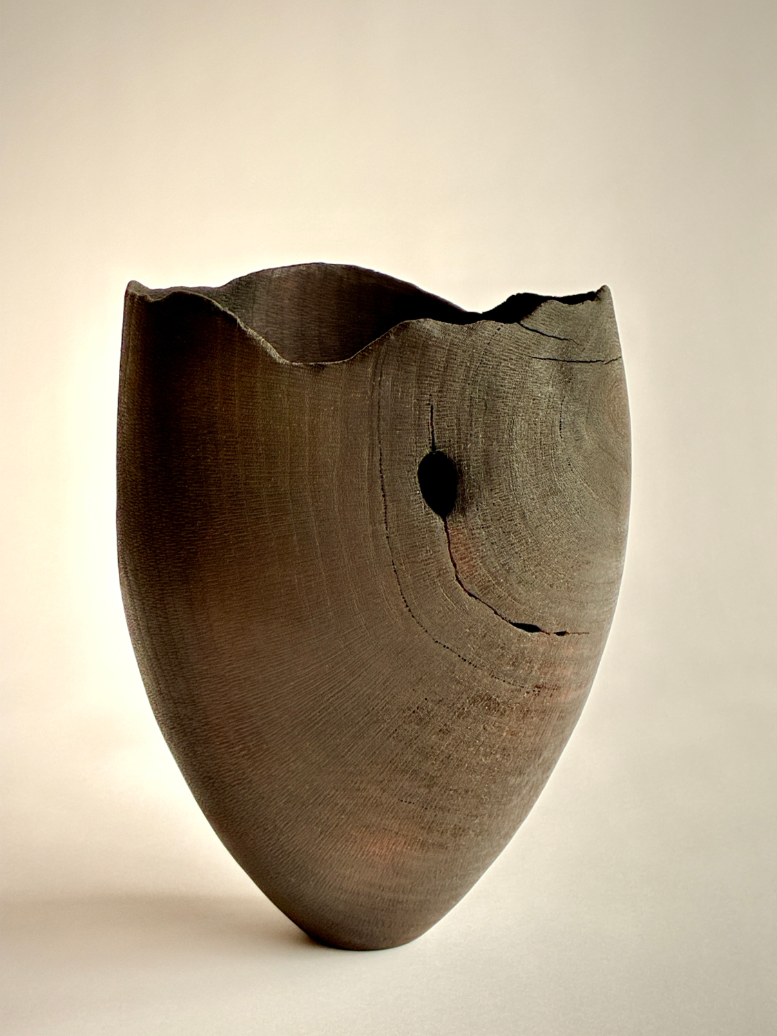 AV21_8984_Wooden-Art-Vessel.webp
